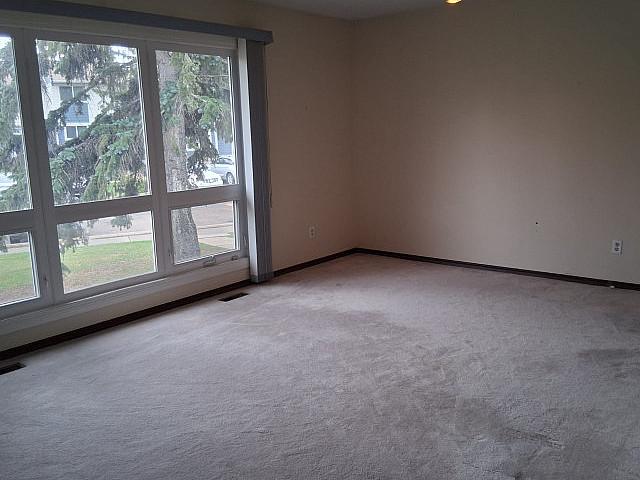 Condo for sale in Wedgewood, Alberta