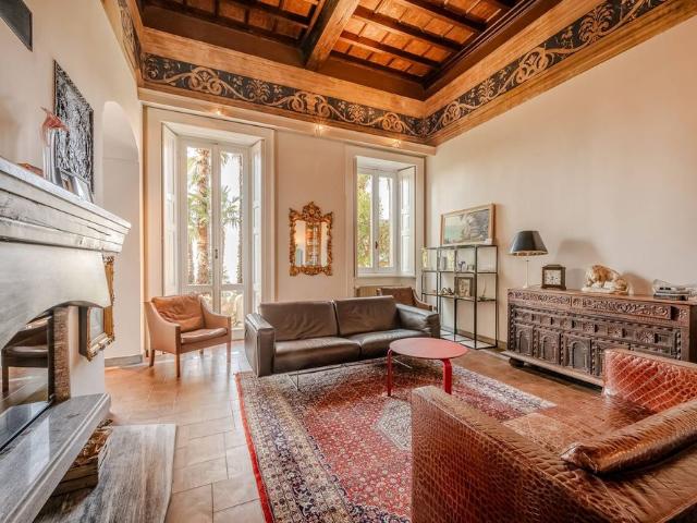 Villa Indipendente in affitto a Cardana, Besozzo