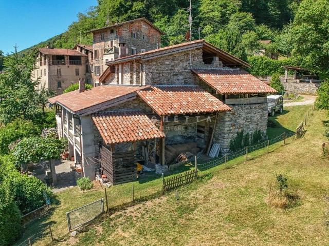 Einfamilienhaus kaufen in Curio, Tessin