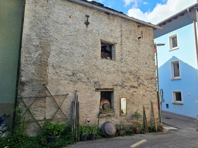 Einfamilienhaus kaufen in Bellinzona, Tessin