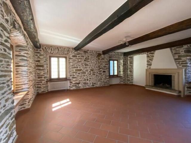 Einfamilienhaus kaufen in San Nazzaro, Gambarogno