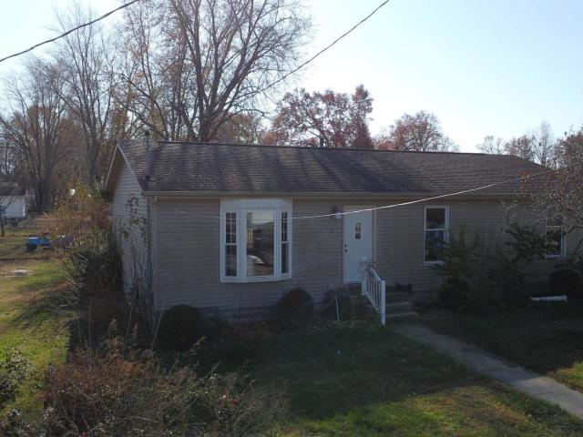 House for sale in Watseka, Illinois