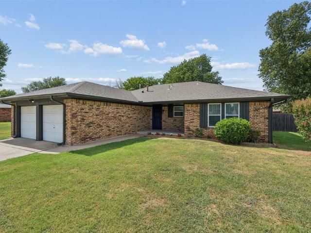 House for sale in Yukon, Oklahoma