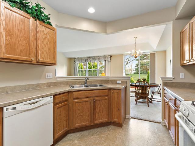 House for sale in Mchenry, Illinois