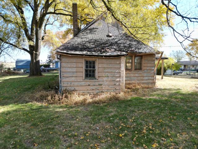House for sale in Watseka, Illinois