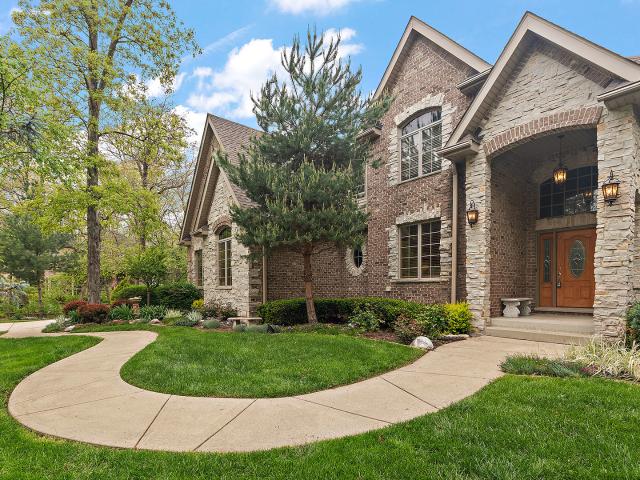 House for sale in New Lenox, Illinois