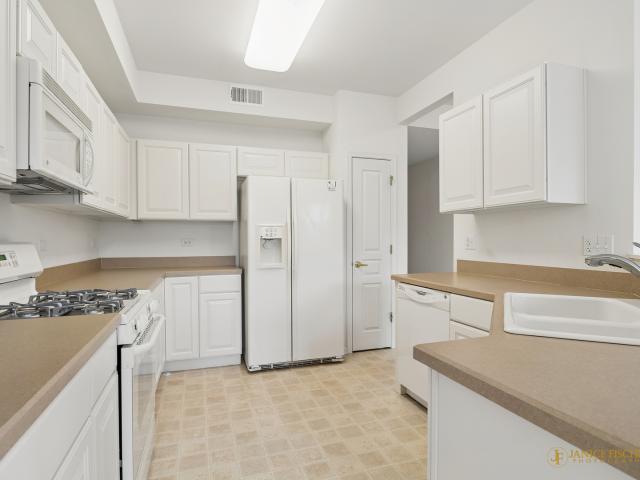 House for sale in Mchenry, Illinois
