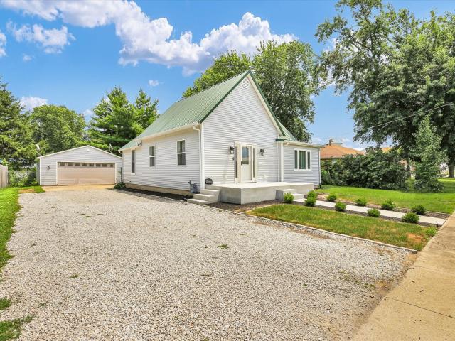 House for sale in Douglas, Illinois