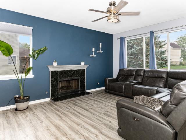 House for sale in Carpentersville, Illinois