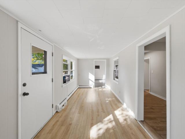 House for sale in Hampshire, Kane County