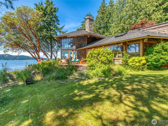 House for sale in Eastsound, Washington