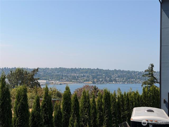 House for sale in Renton, Washington