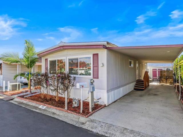 House for sale in Vista, California