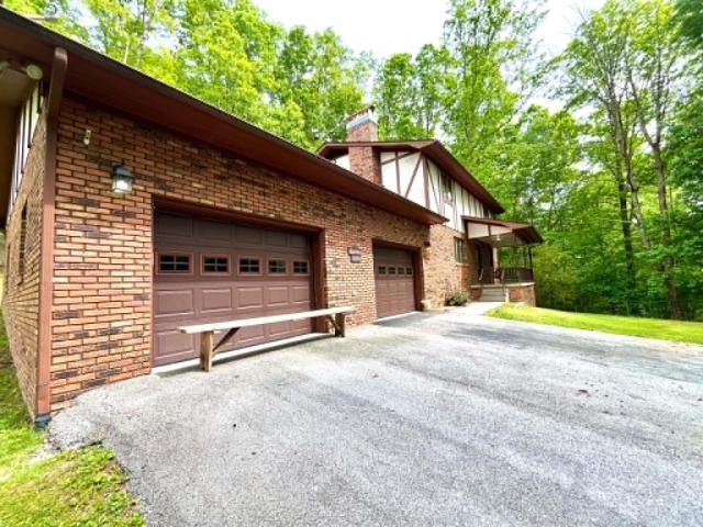 House for sale in Pineville, Kentucky