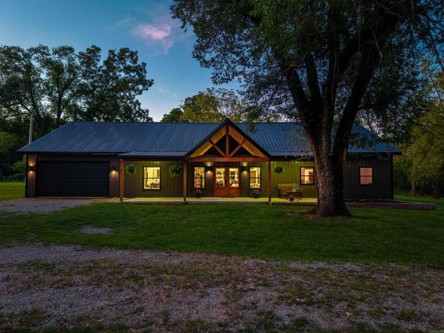 House for sale in Ark