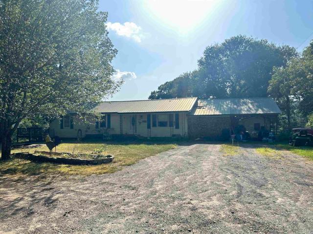 House for sale in Clinton, Van Buren County