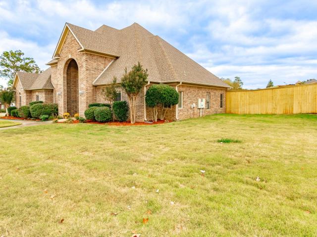 House for sale in Bryant, Saline County