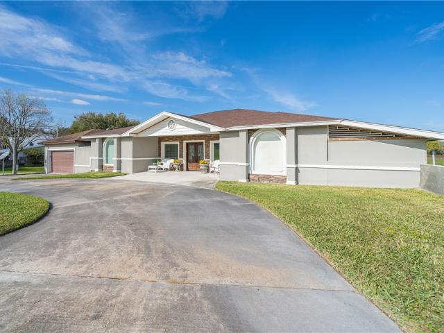 House for sale in Sandia