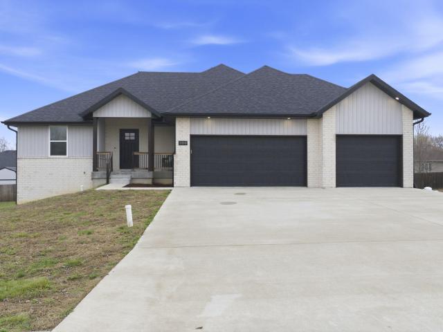 House for sale in Buffalo, Missouri