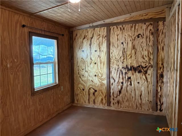 House for sale in Nixon, Texas