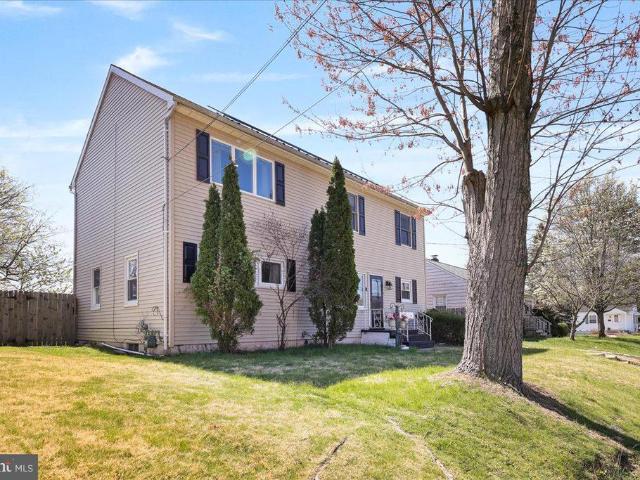House for sale in Avenel, New Jersey