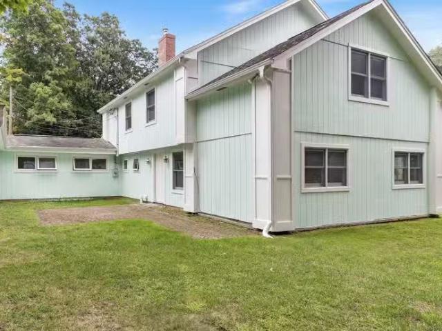 House for rent in Branford