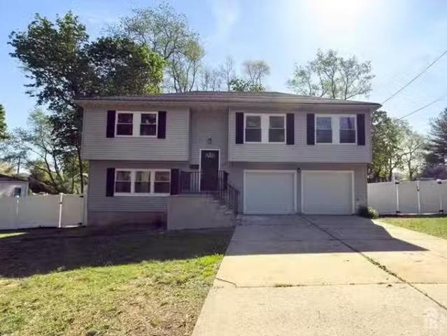 House for rent in East Brunswick