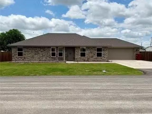 House for rent in Bonham