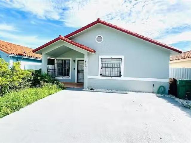House for rent in Hialeah