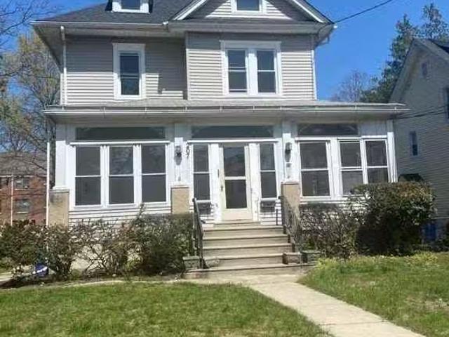 Condo for rent in Cherry Hill