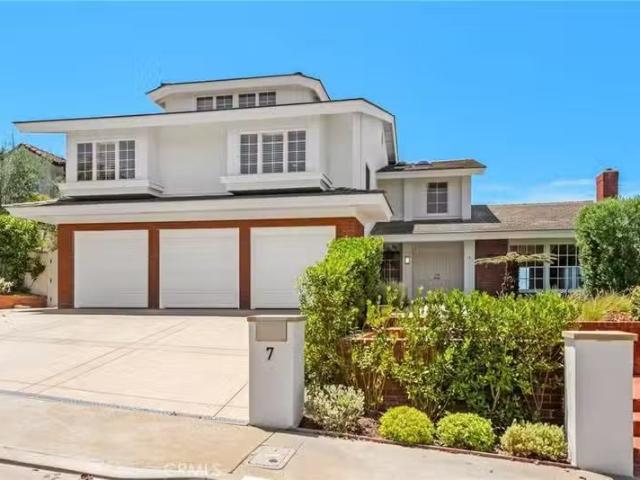 House for sale in Santa Ana