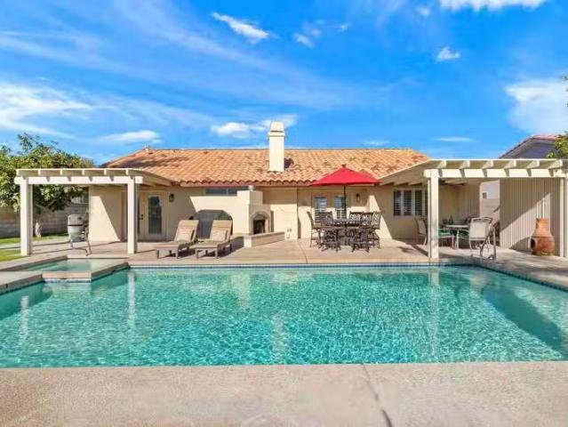 House for rent in Riverside