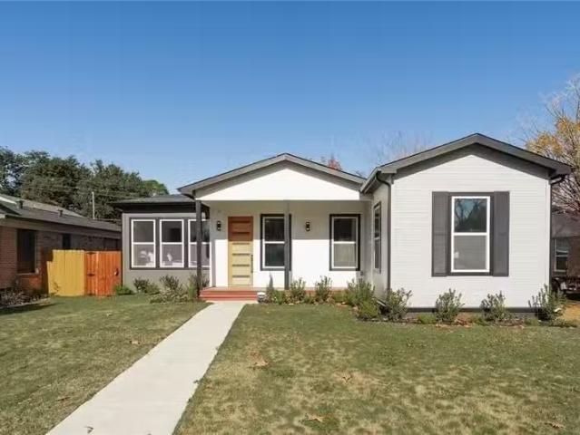 House for rent in Irving