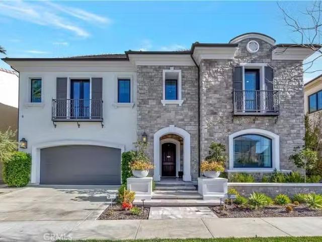 House for sale in Irvine