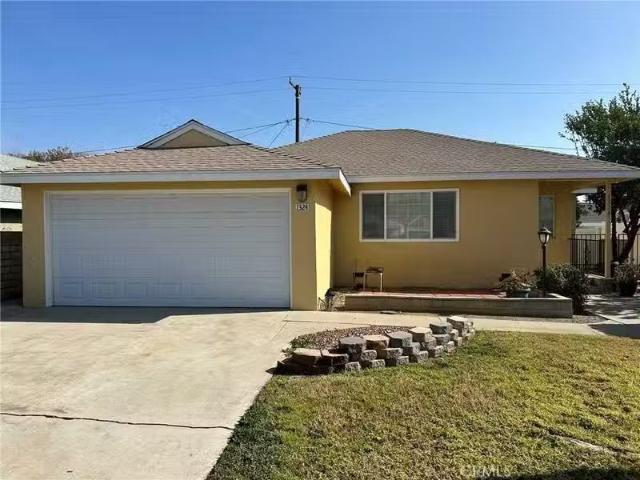 House for rent in Ontario