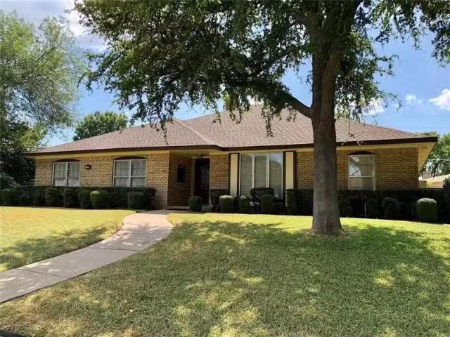 House for rent in Plano