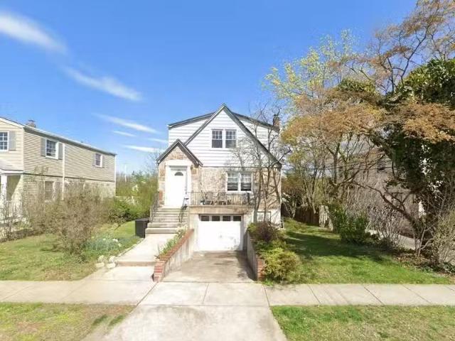House for rent in Hicksville