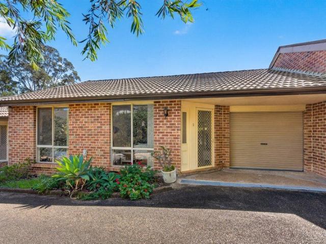 Villa for sale in Pendle Hill, Sydney