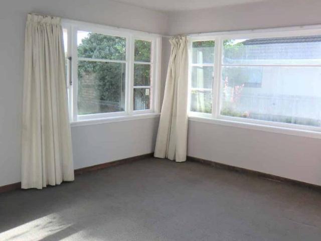 House for rent in Chaslands, Canterbury