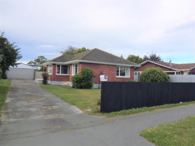 House for rent in Chaslands, Canterbury