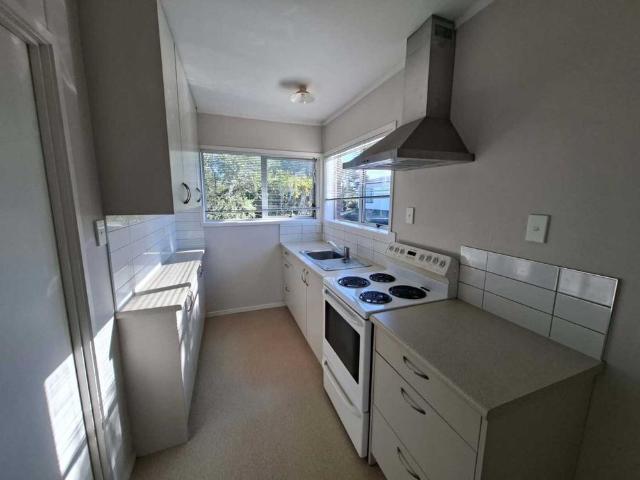 Apartment for rent in Te Atatū Peninsula, Henderson-Massey