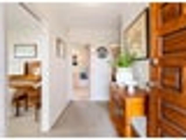 House for sale in Pakuranga Heights, Howick