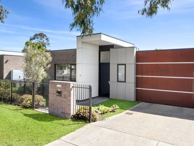 Townhouse for sale in East Geelong, Geelong