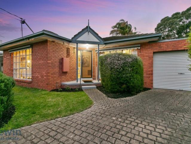 Townhouse for sale in Camerons Creek, Victoria