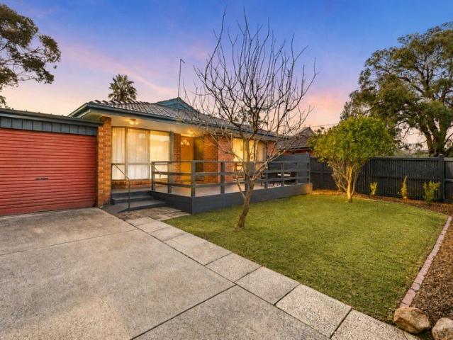 Townhouse for sale in Mentone, Melbourne