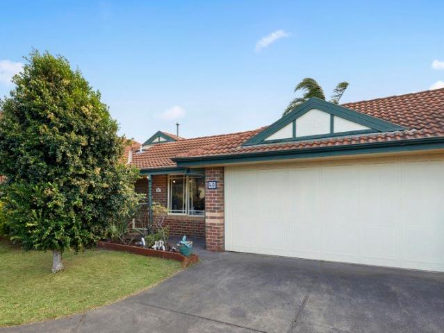 Townhouse for sale in Camerons Creek, Victoria