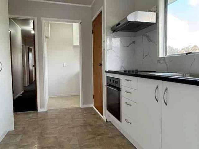 House for rent in Massey West, Henderson-Massey