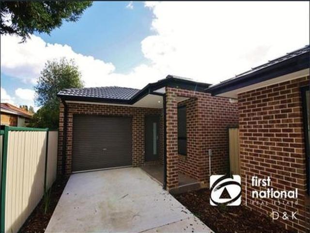 Townhouse for rent in Camerons Creek, Victoria
