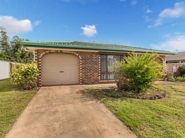 House for sale in Elanora, Gold Coast City