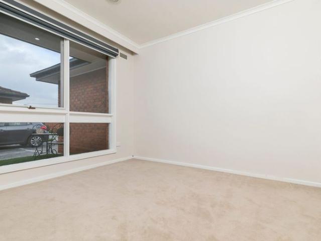 Apartment for rent in Elsternwick, Melbourne